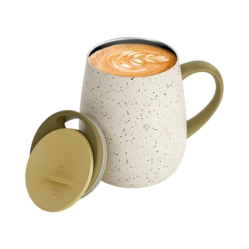Geïsoleerde koffiekop met schu - Coffee Tea Break recensie en prijs